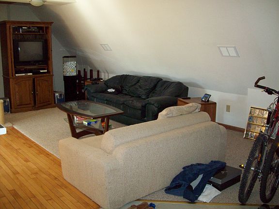 4th image of 708-A E Brady St