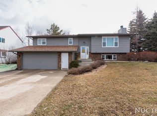 3417 Overlook Dr, Bismarck, ND 58503