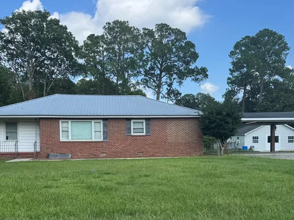 1815 Moore Hwy, Tifton, GA 31794