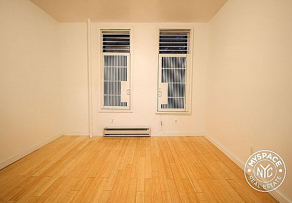 5th image of 314 Troutman St #3R