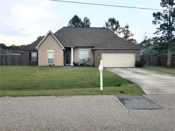 39121 Elm St, Pearl River, LA 70452