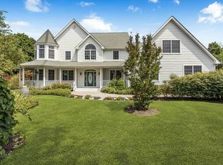 345 Richmond Ln, Peconic, NY 11958