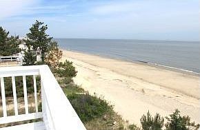 3rd image of 1412 S Bay Shore Dr