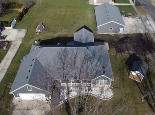 330 E Rice St, Gardner, IL 60424