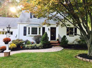 1213 Pine Grove Rd, Yardley, PA 19067