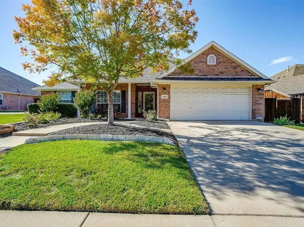 930 Royal Oak Ln, Burleson, TX 76028