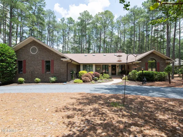 12 Edinburgh Lane, Pinehurst, NC 28374