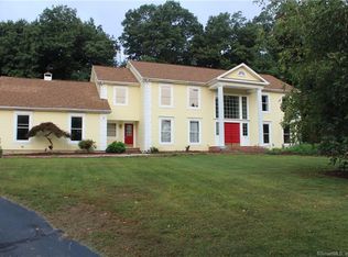 427 Pike Pl, Windsor, CT 06095