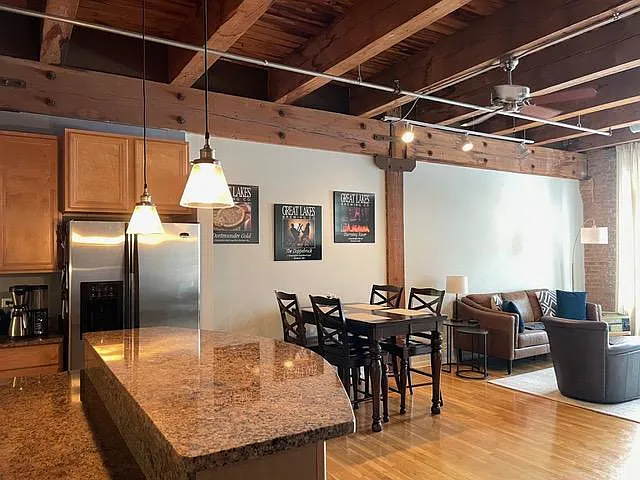14 N Peoria St #5B — Photo 11