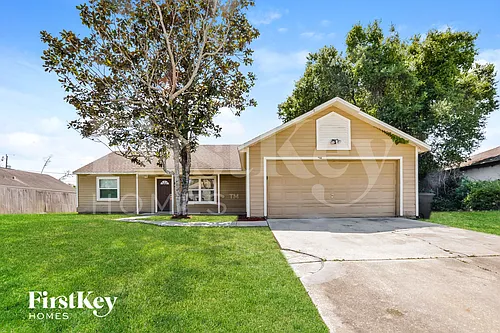 710 Leeward Dr Photo 1
