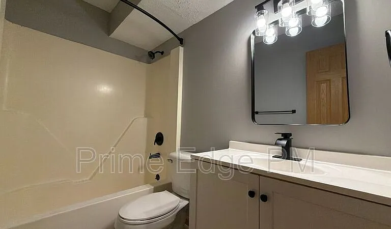 1109 N 28th St #1 — Photo 13