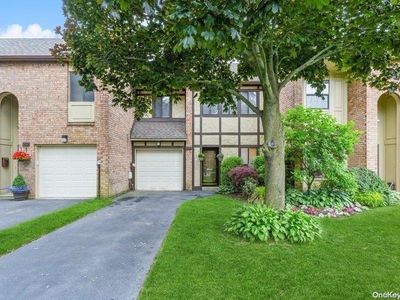 144 Southgate Circle #144, Massapequa Park, NY, 11762