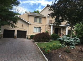 5 Decker Ln, Florham Park, NJ 07932