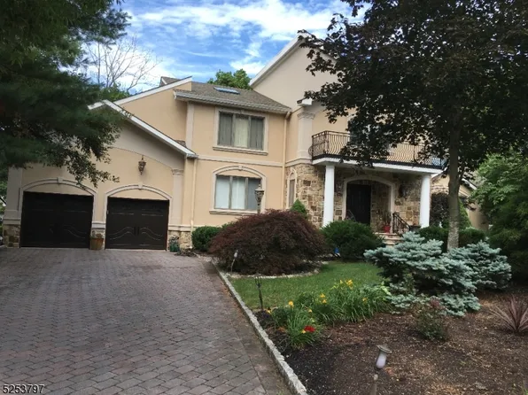 5 Decker Ln, Florham Park Boro, NJ 07932