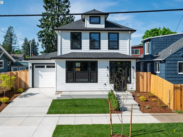 7359 NE Klickitat St, Portland, OR 97213
