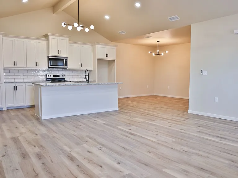 2109 Bryant St — Photo 6