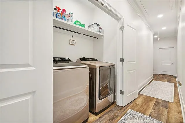 819 N Woodlawn Ave — Photo 17