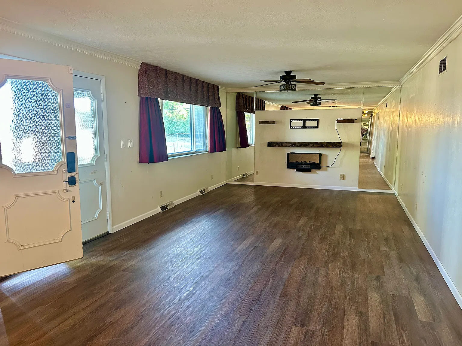5 bed, 2.5 bath, $2,500 — Photo 3