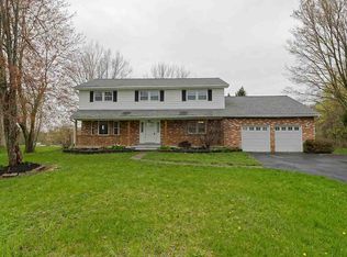 1099 Raymond Rd, Malta, NY 12020