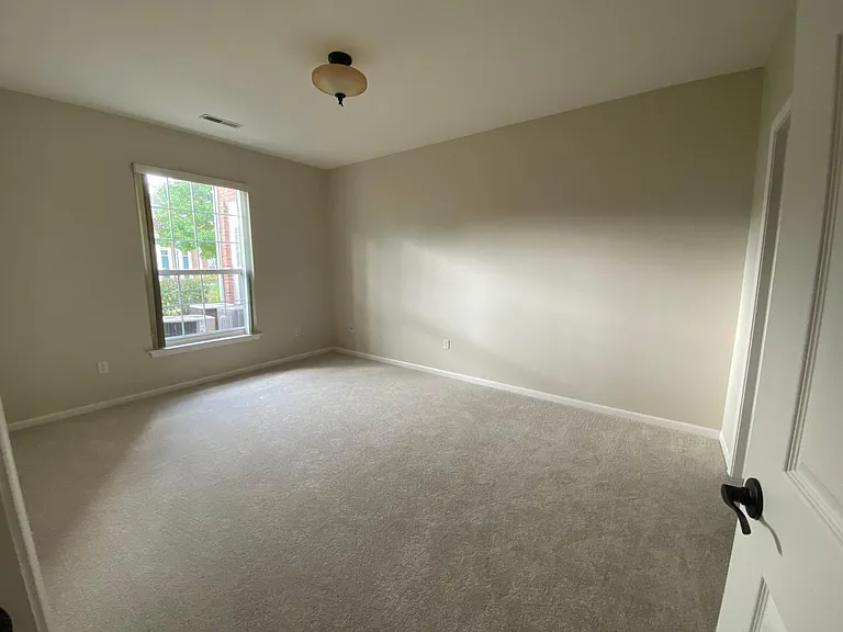 16709 Carriage Way — Photo 11