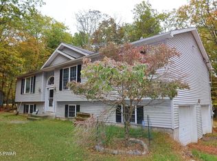 130 Magnolia Ln, Milford, PA 18337