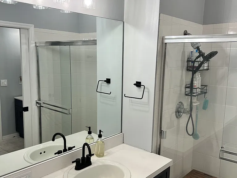 2900 W Azeele St #M — Photo 7