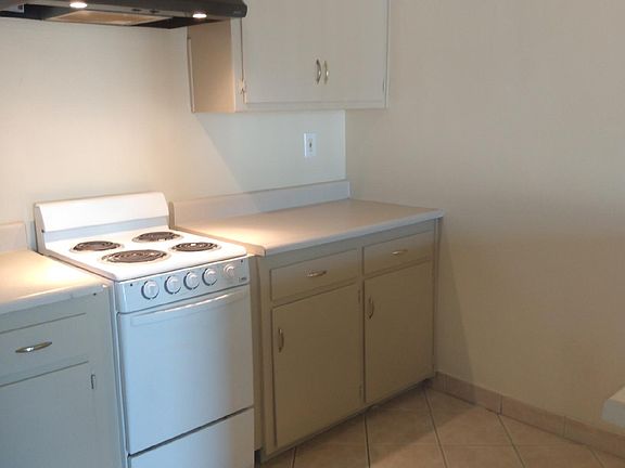 4th image of 26665 Ward St APT 8