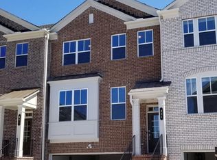 851 Sunset Park Dr, Suwanee, GA 30024