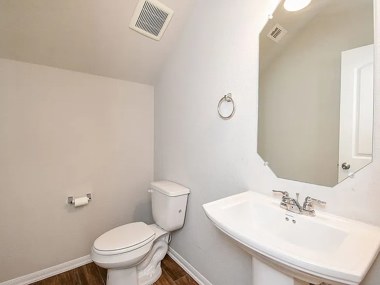4442 Buentello Dr — Photo 38