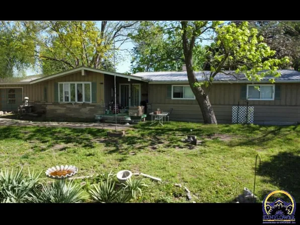 440 W 16th St, Horton, KS 66439