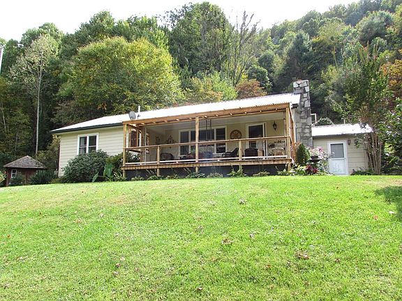 3rd image of 2363 Bolens Creek Rd