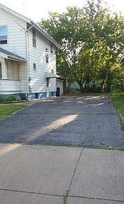 2nd image of 688 Sylvan Ave
