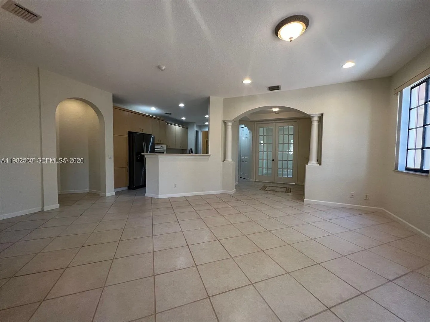 2816 Kinsington Circle 28-1, Weston, FL 33332 — Photo 3