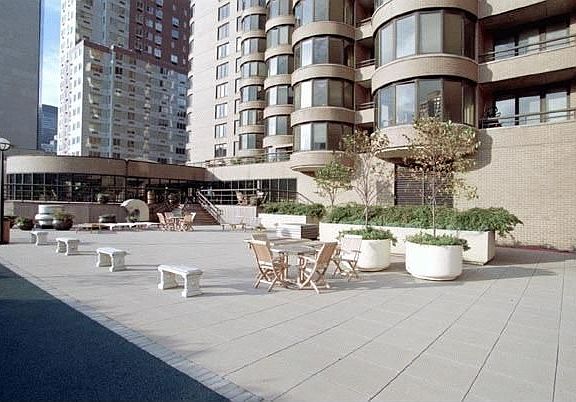 OUTDOOR DECK