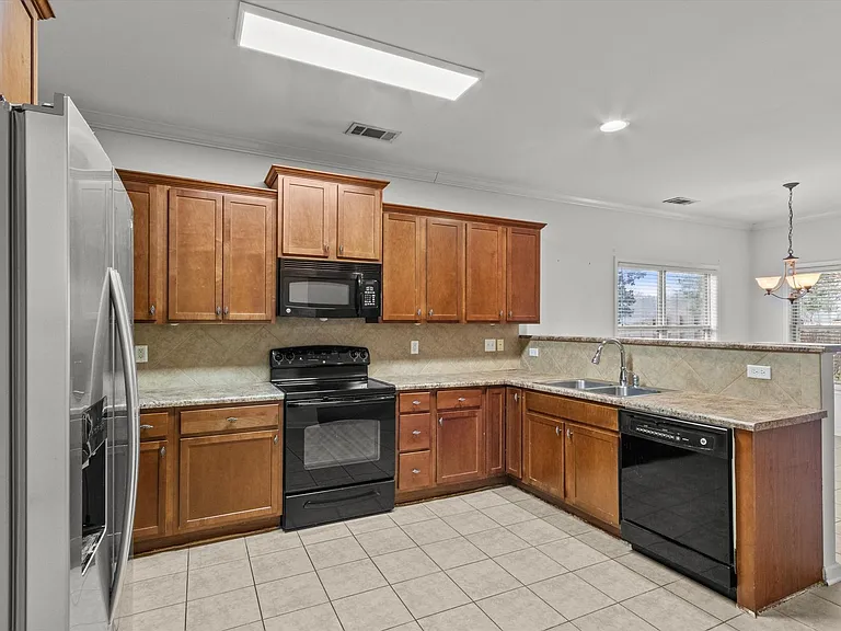 14333 Royal Street George — Photo 11