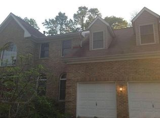 2744 Sutton Rd, Vienna, VA 22181