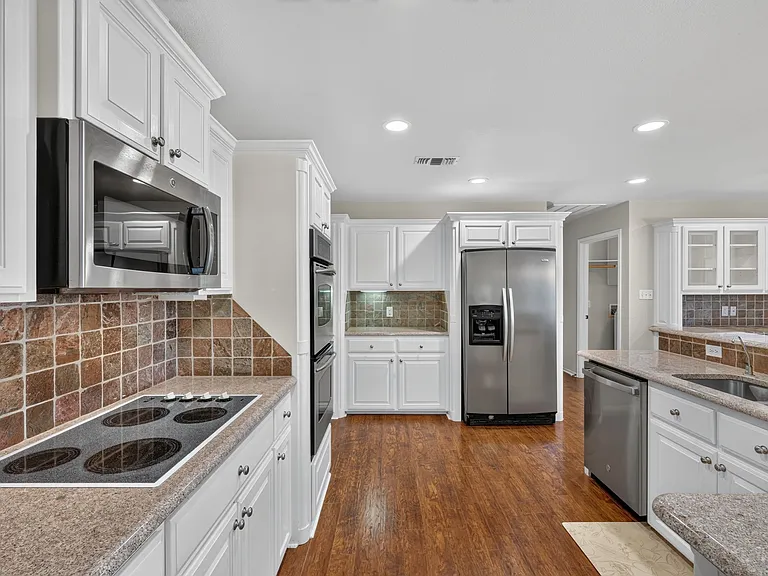 6117 Westover Dr — Photo 12