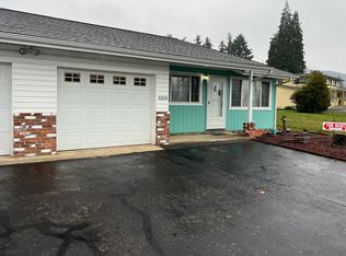 32418 McKinley Ave, Cottage Grove, OR 97424