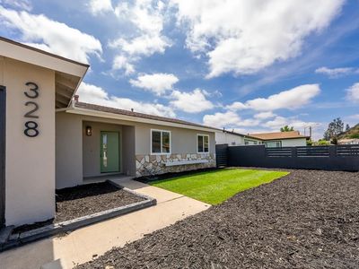 328 Meadowbrook Dr, San Diego, CA, 92114