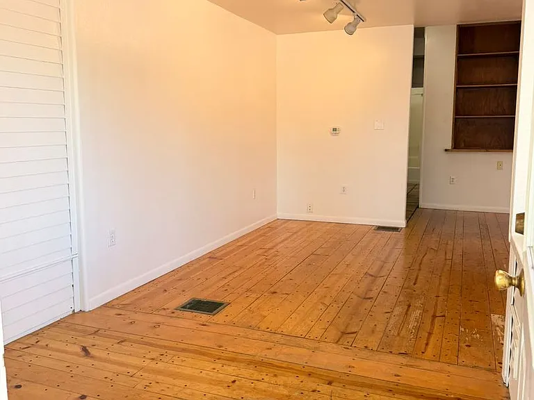 424 N 9th St — Photo 6
