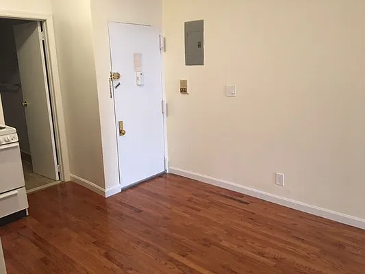 Rented by Best Apartments North Inc | media 25