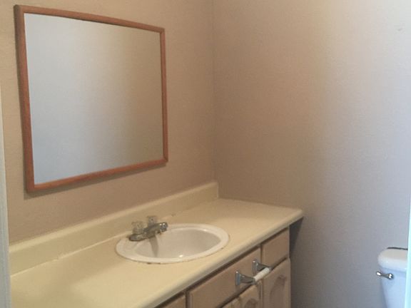 5th image of 2320 Wyoming Ave #A