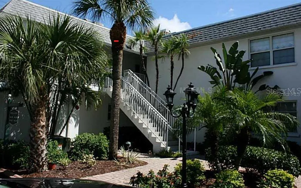 1 bed, 1.0 bath, 678 sqft, $4,500 — Photo 1