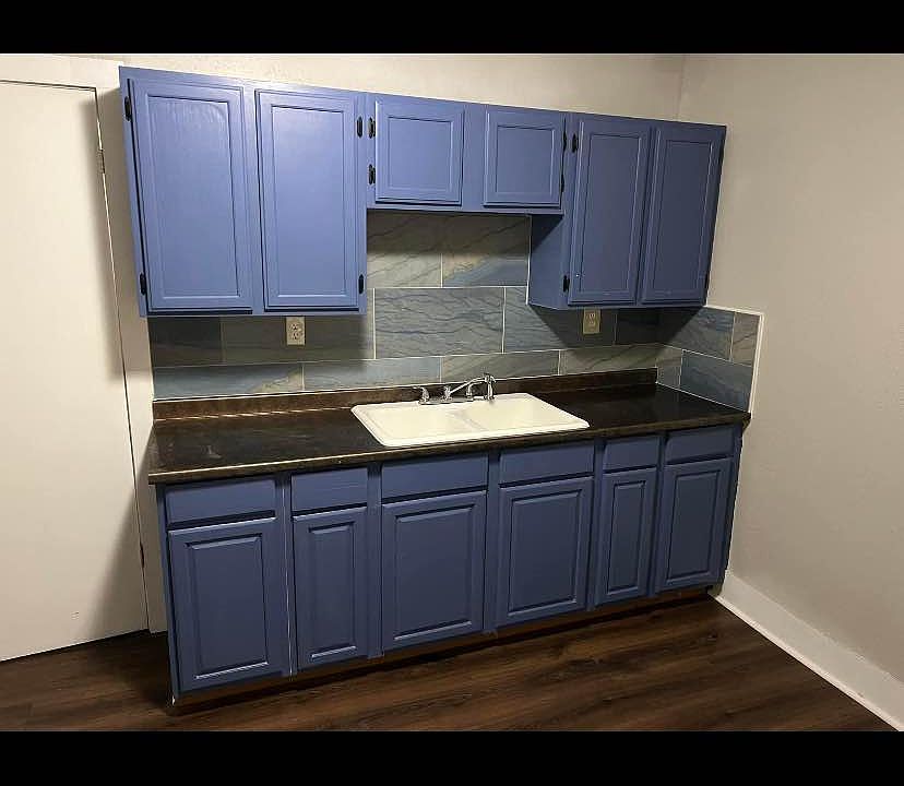 1st image of 620 W 7th Ave APT B