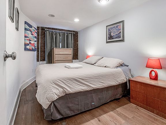 4th image of 206 E 35th St #1