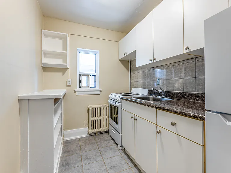 1 Homewood Ave — Photo 30
