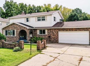 204 E Channing Ave, Fergus Falls, MN 56537
