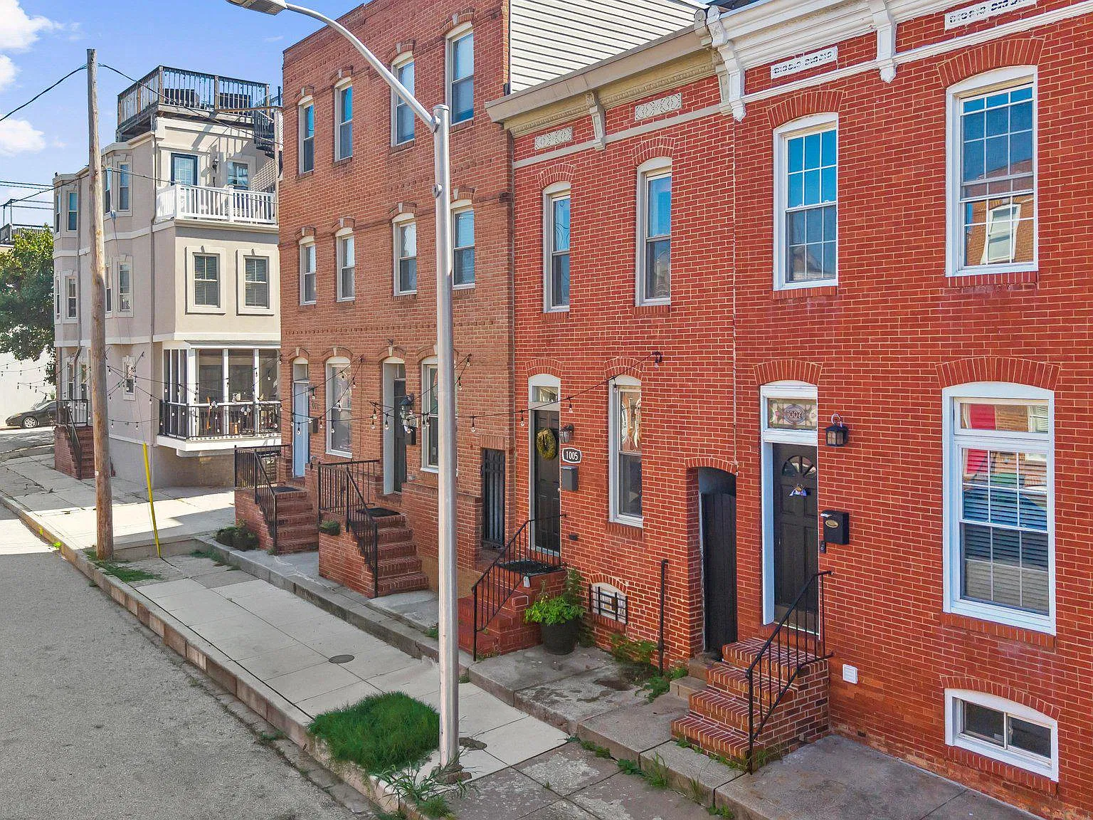1 bed, 1.0 bath, 800 sqft, $2,000 — Photo 2