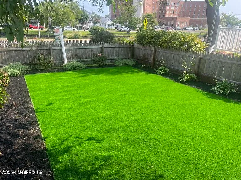 328 Newark Ave #2 — Photo 25