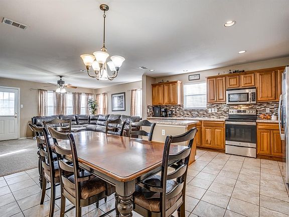 5th image of 612 Skyflower Ct
